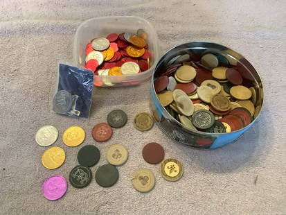 Lot of Vintage Poker Chips, Local Arcade Tokens: Lot of Vintage Poker Chips, Local Arcade Tokens