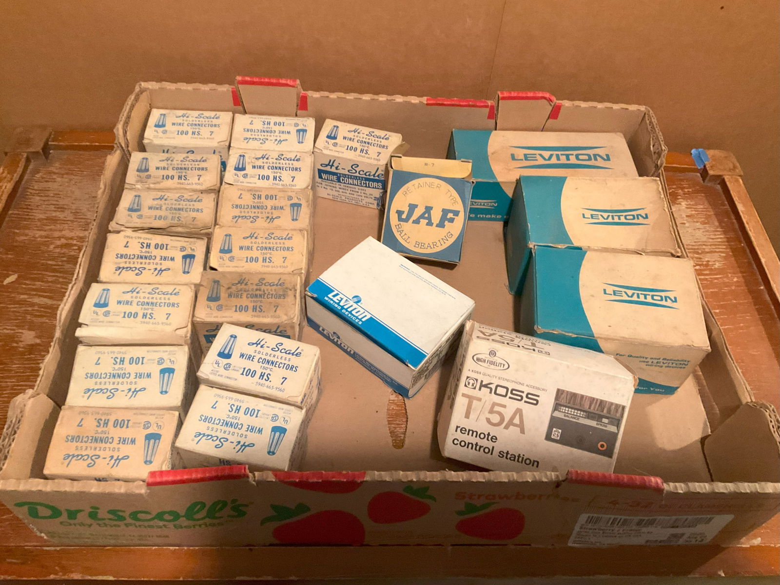 Red Head Model R 300 Nail Gun: Red Head Model R 300 Nail Gun