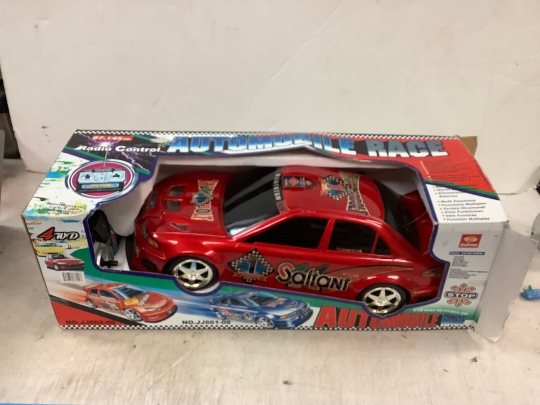 Automobile Race Remote Control Car 22' 27.145 MHZ (1 of 1)