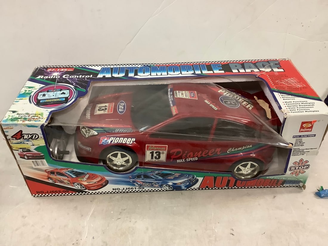 Automobile Race Remote Control Car 22' 27.145 MHZ (1 of 1)