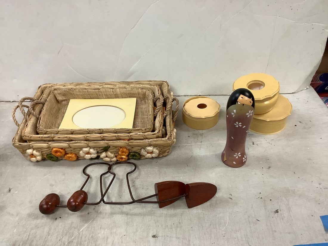 Decorative Baskets, Containers and More: Decorative Baskets, Containers and More