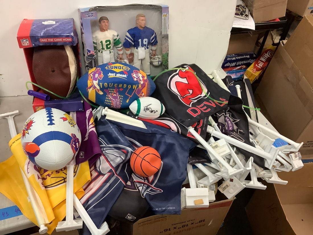 Starting Lineup Joe Namath Fully Poseable Figure, Sports Flags, Footballs (One Signed) (1 of 1)