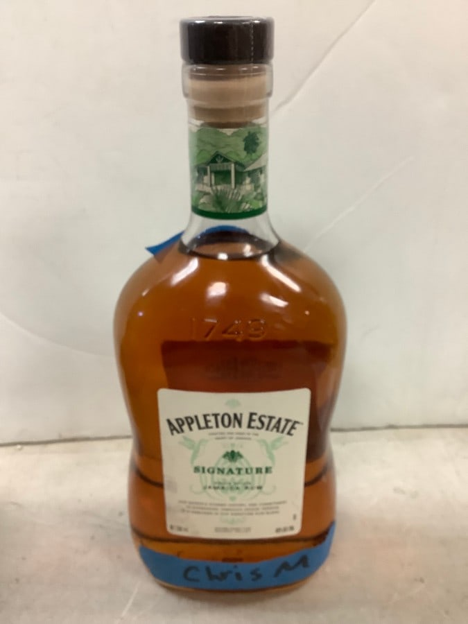 Appleton Estate Signature Jamaica Rum: Appleton Estate Signature Jamaica Rum