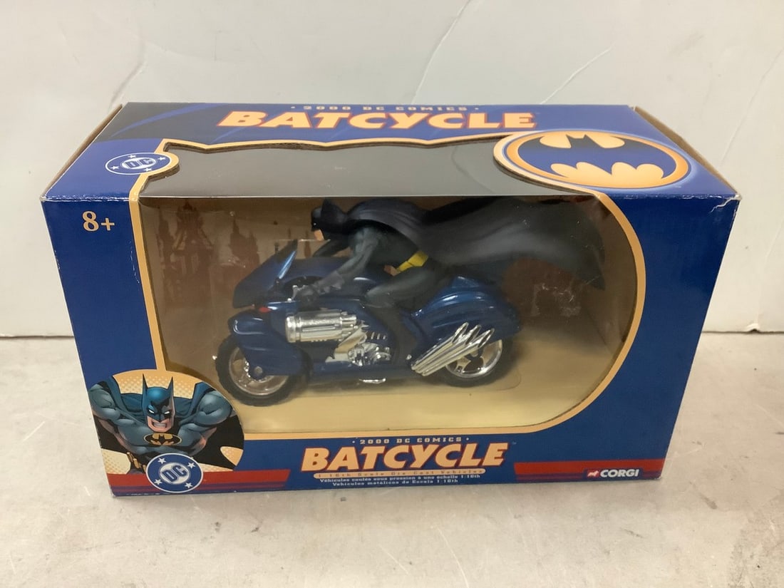 2000 DC comics Batcycle (1 of 1)