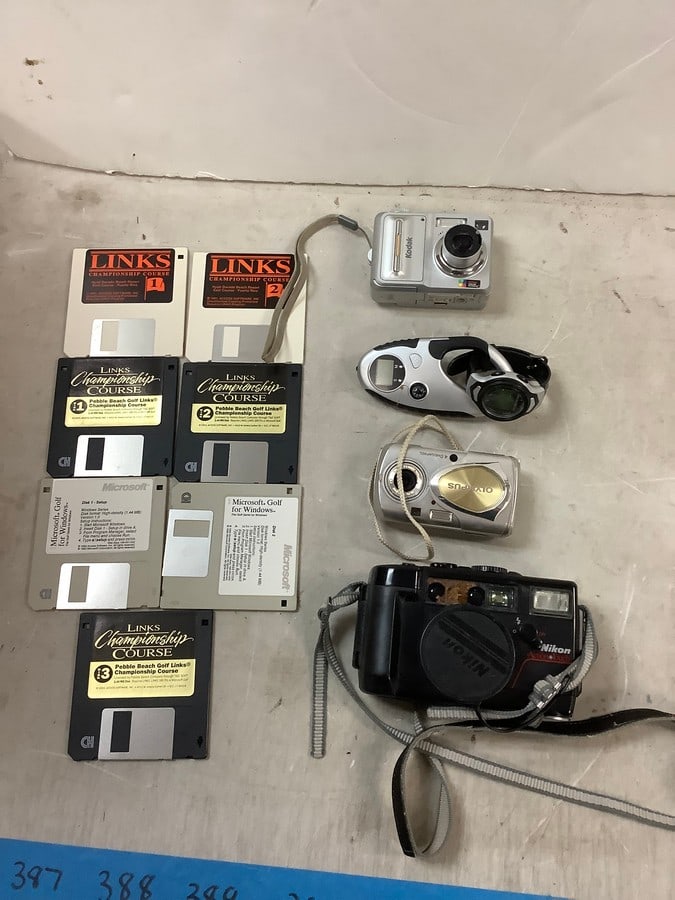Nikon Digital Camera, Floppy Discs, Other Cameras and More: Nikon Digital Camera, Floppy Discs, Other Cameras and More