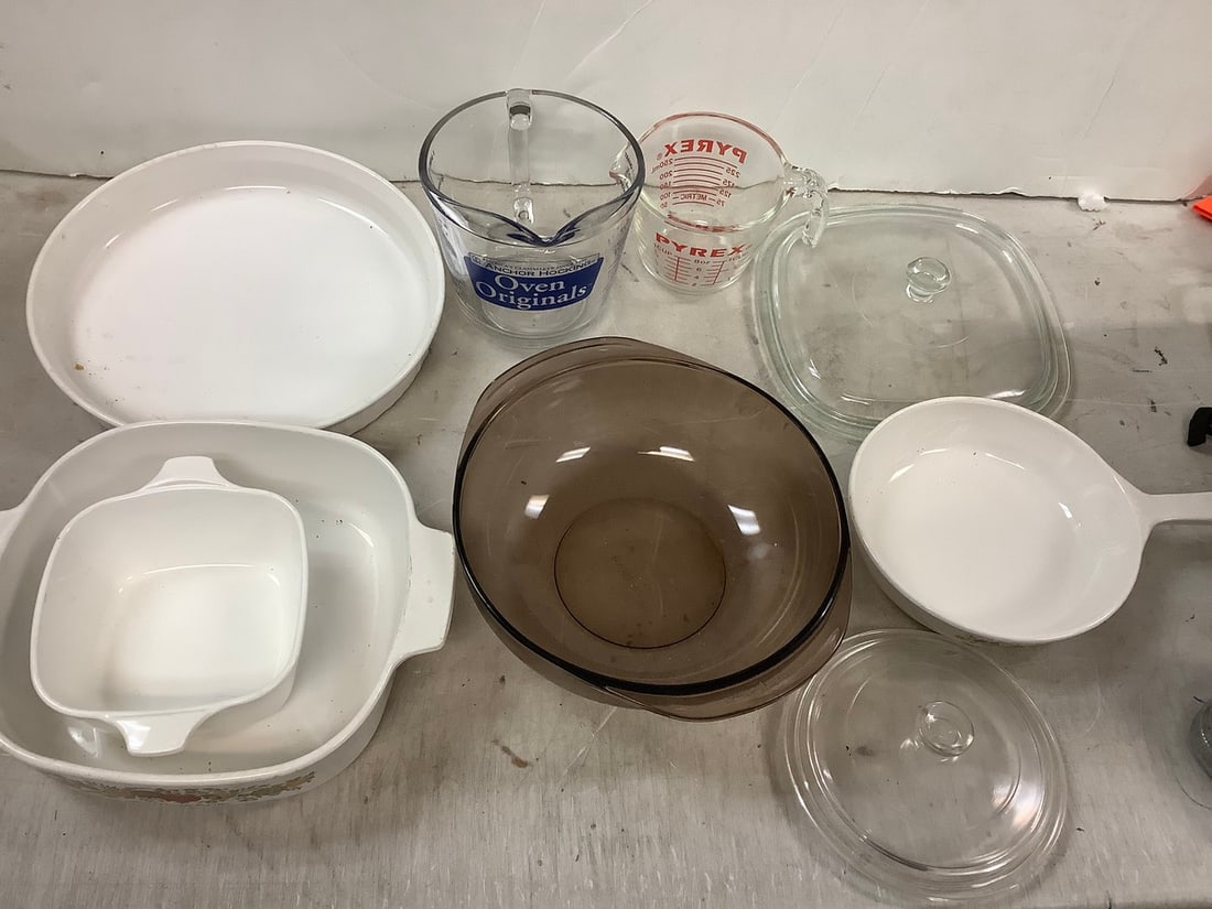 Lot of pyrex and oven original measuring cups, pyrex and more serving dishes (1 of 1)