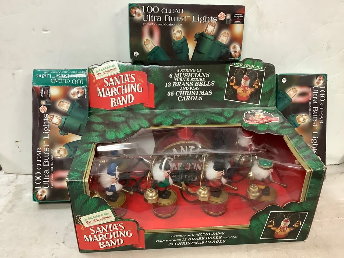 Mr. Christmas Santas Marching Band, 3 packs of 100 Clear Ultra Burst Lights): Mr. Christmas Santas Marching Band, 3 packs of 100 Clear Ultra Burst Lights)
