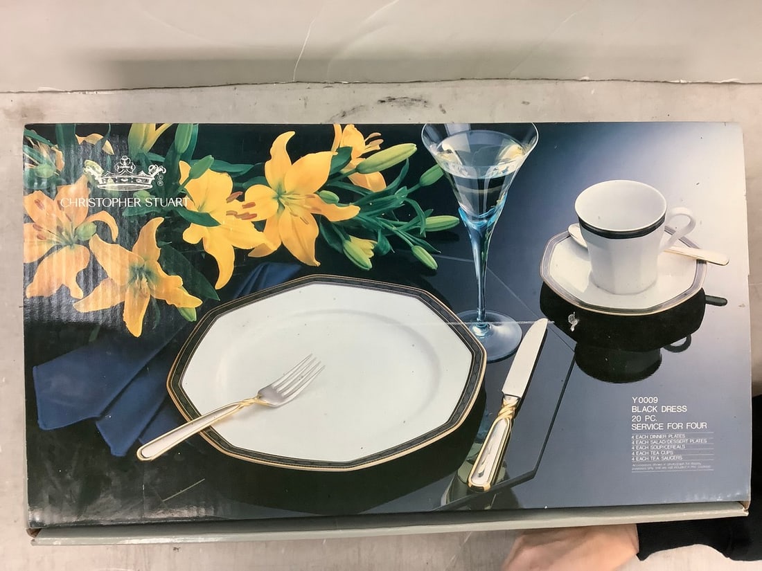 Christopher Stuart 20 pc Plates, Cups, Saucers and more (1 of 1)