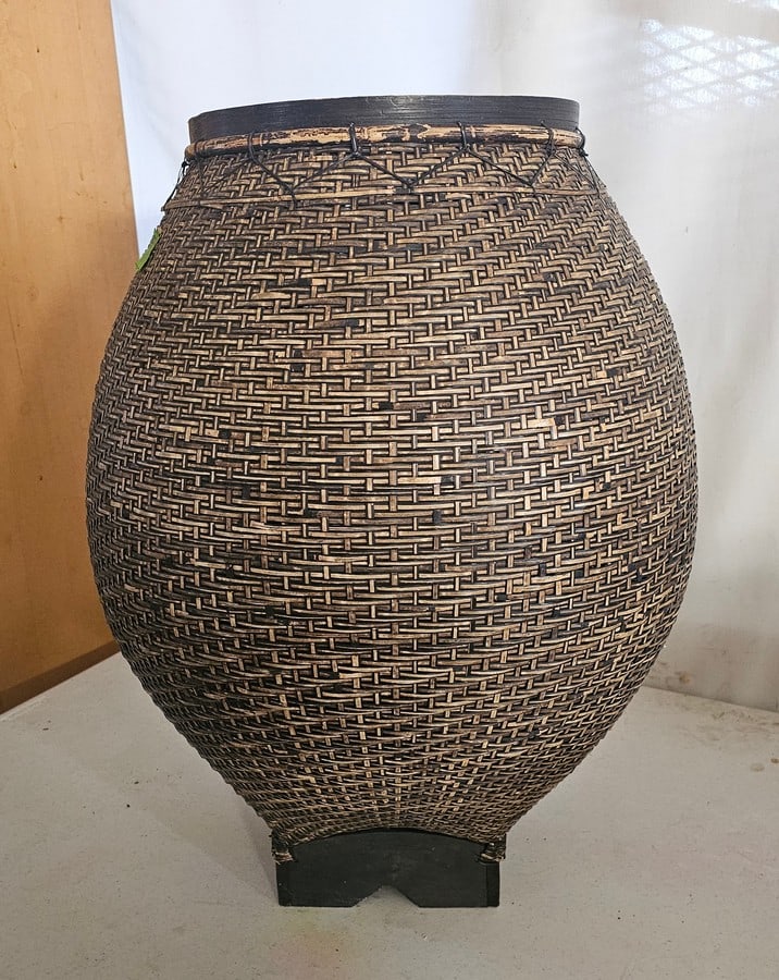 Large Woven Decorative Basket Planter (1 of 2)