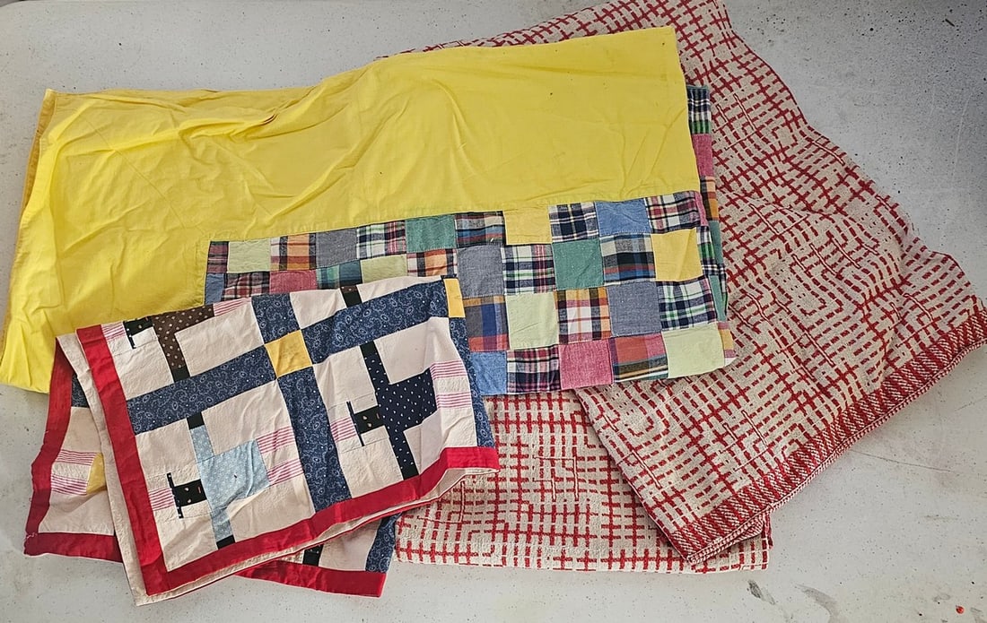 Vintage Quilt, Blanket, Quilted Pillowcase (1 of 1)
