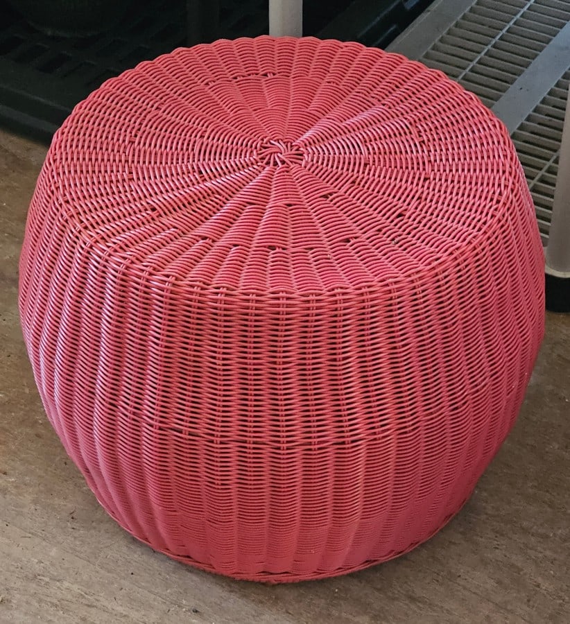 Pink Wicker Pouf Table or Seat Lot 2 (1 of 1)