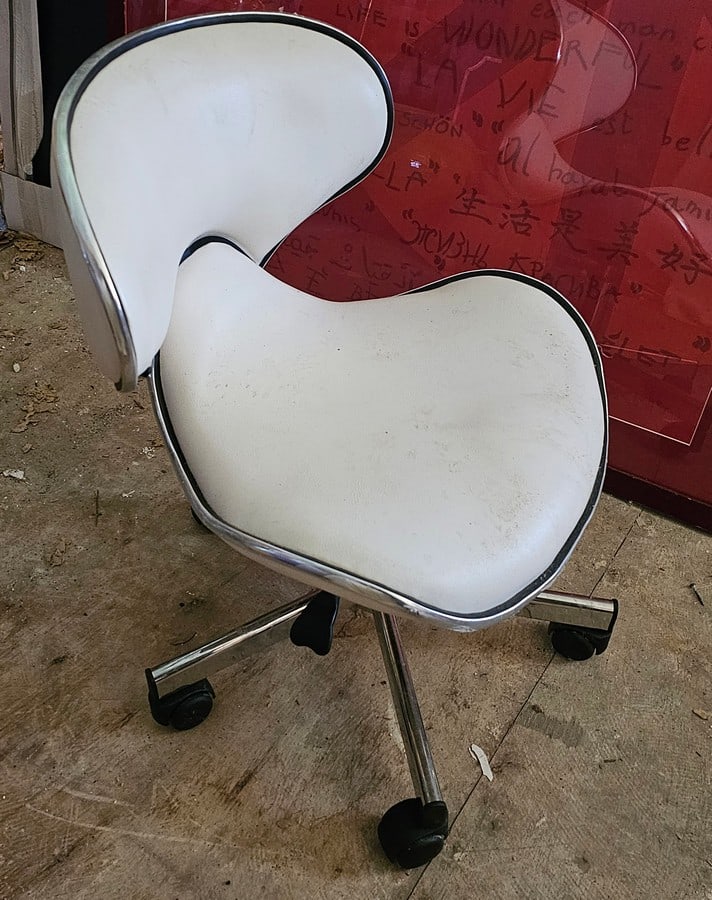 Small Rolling Chrome and White Chair: needs cleaning