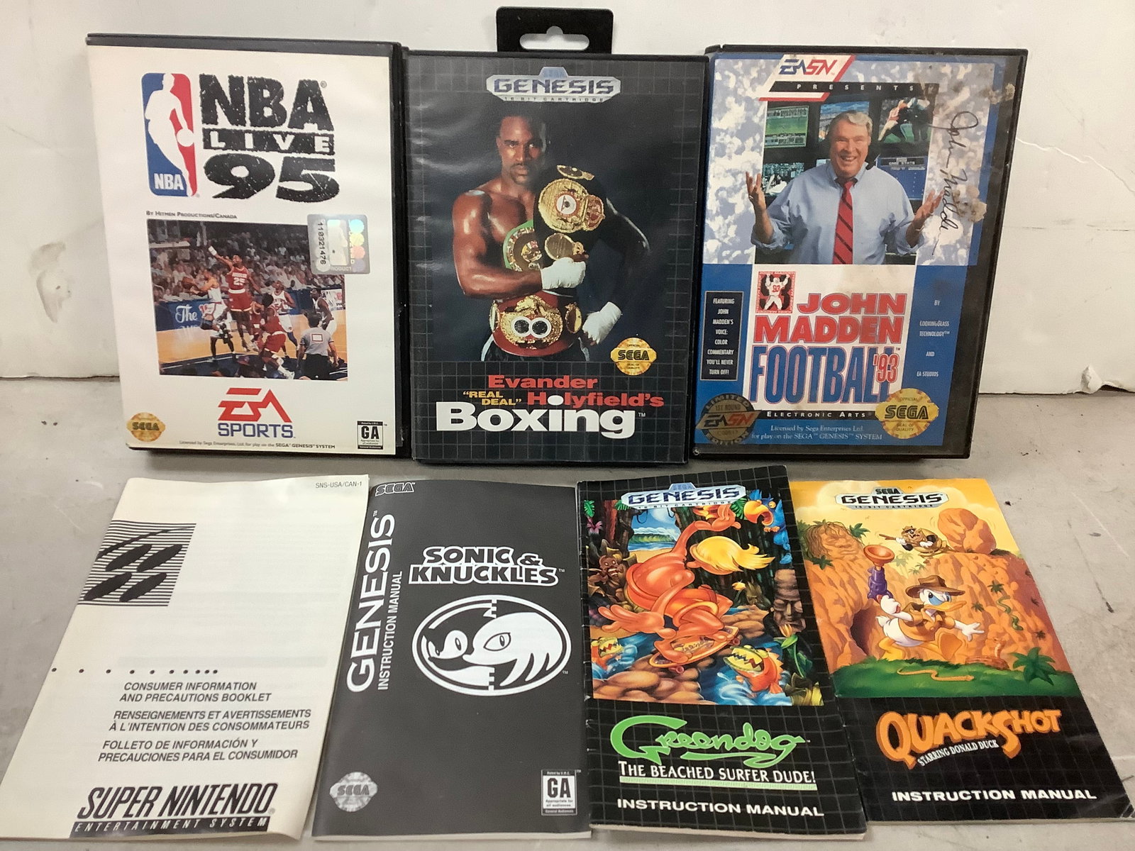 Lot of vintage nintendo and genesis games and manuals: Lot of vintage nintendo and genesis games and manuals