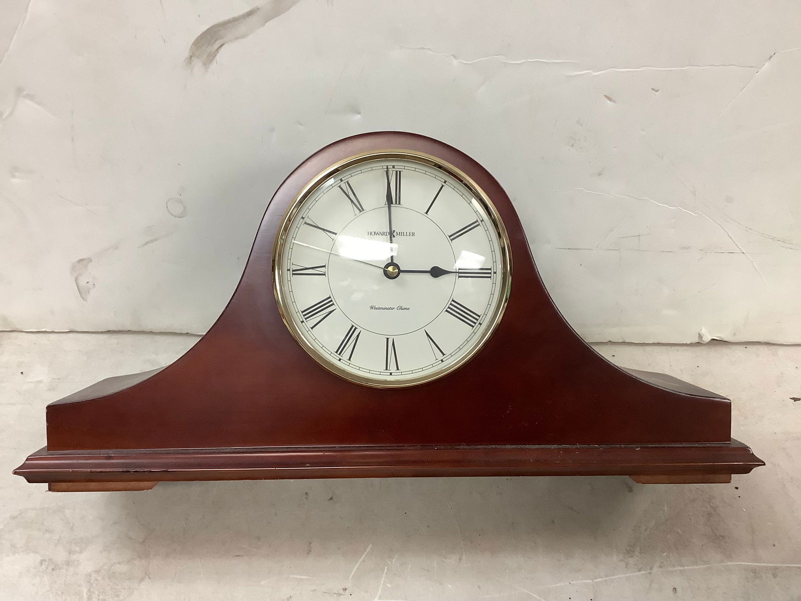 Howard Miller 9.5 Westminster Chime clock (1 of 1)