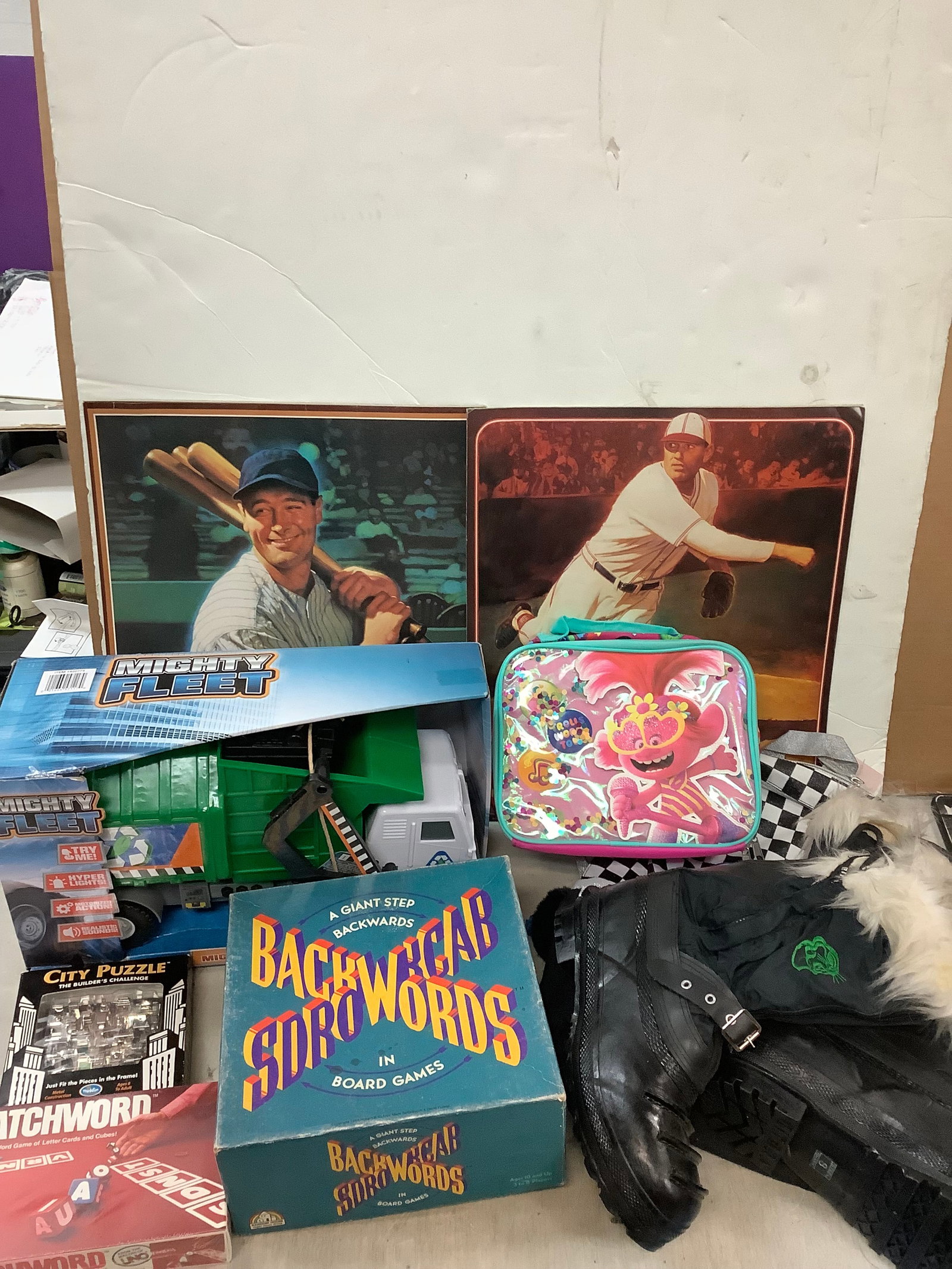 Lot of various toys, babesall posters, decorative lunchbox, boots, and more: Lot of various toys, babesall posters, decorative lunchbox, boots, and more