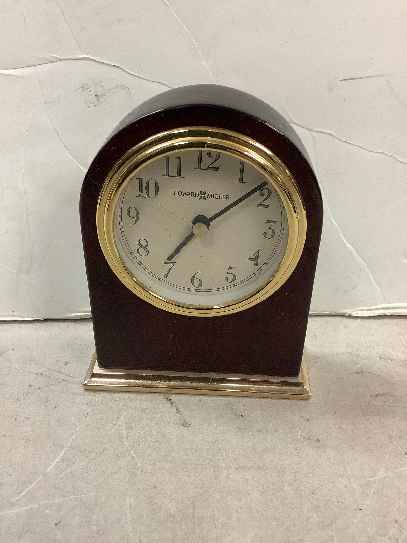 Howard Miller wooden clock about 5in.tall (1 of 1)