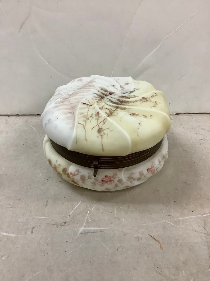 hand painted glass jewelry case 7 x 3.75 (1 of 1)