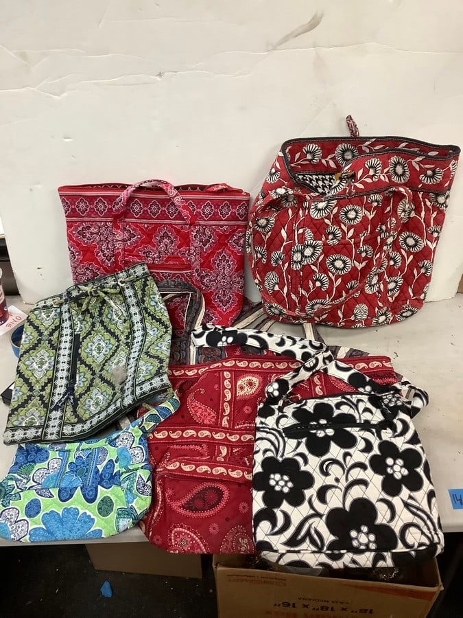 Lot of VERA BRADLEY Hand bags (1 of 1)