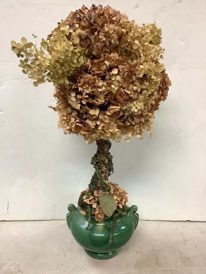 Mccoy vase 26in.tall (1 of 1)