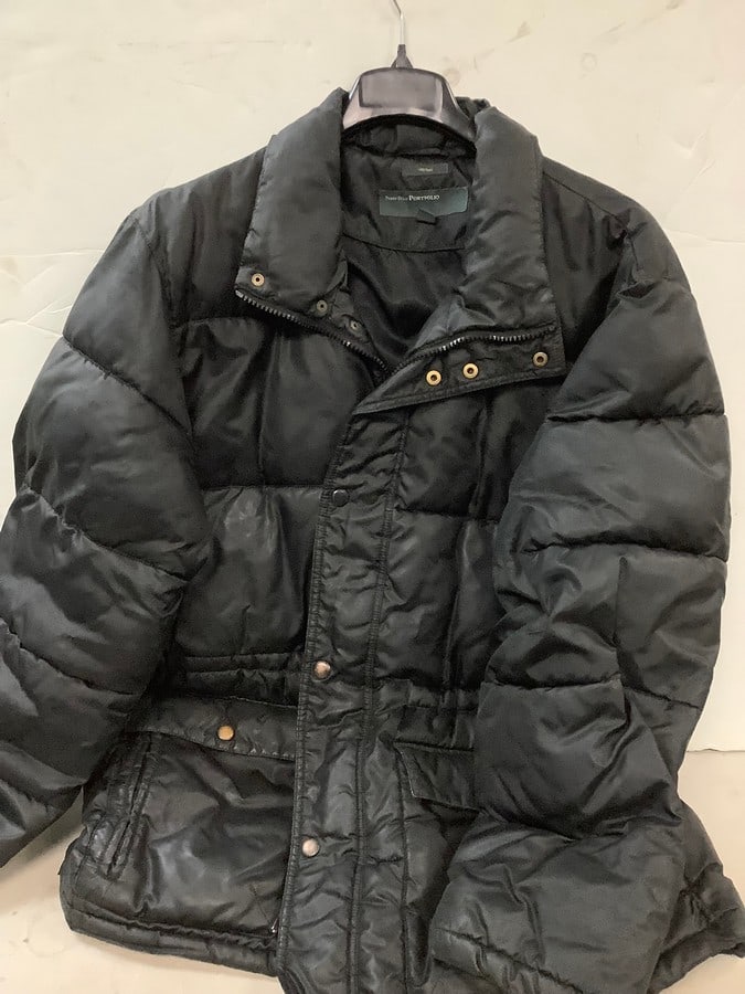 Lot of Perry Ellis coat (XXL): Lot of Perry Ellis coat (XXL)