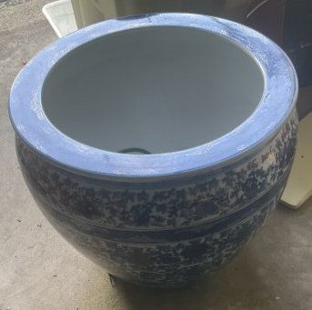 LARGE ORIENTAL FLOWER POT (1 of 1)
