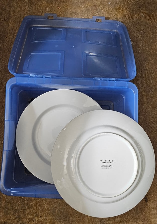 Tote of (12) Pottery Barn "Great White" pattern large dinner plates (1 of 1)