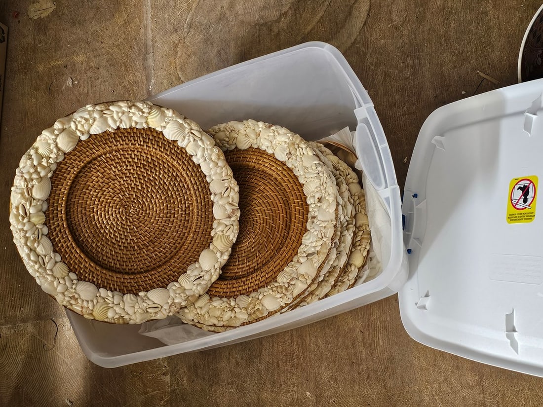 Set of eight pottery barn wicker and seashell chargers: Set of eight pottery barn wicker and seashell chargers