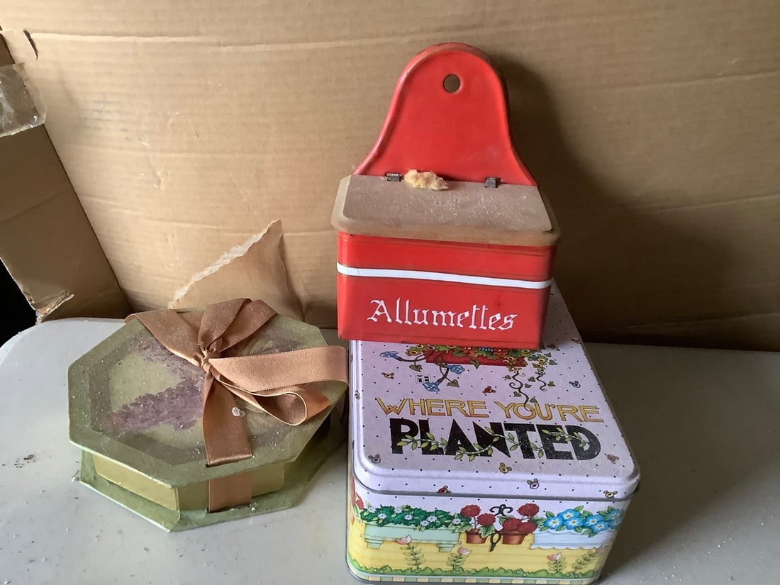 vintage tins and matchbook holder (1 of 1)