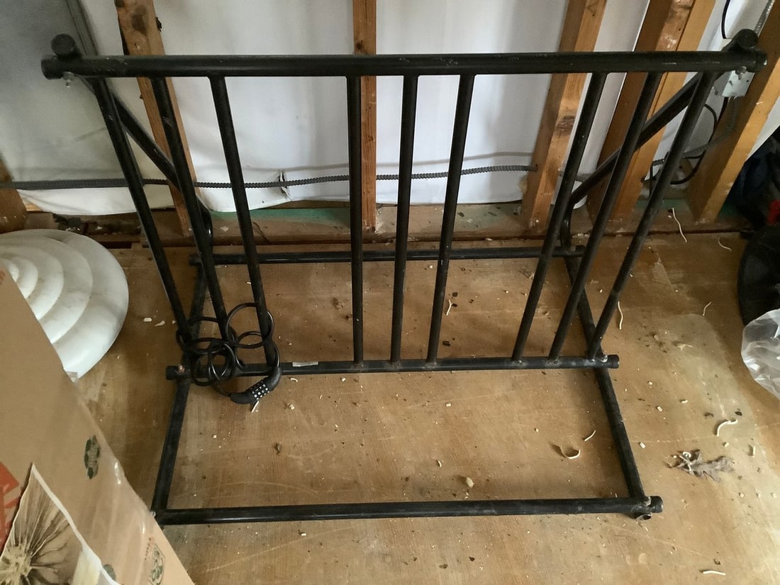 metal bike rack (1 of 1)
