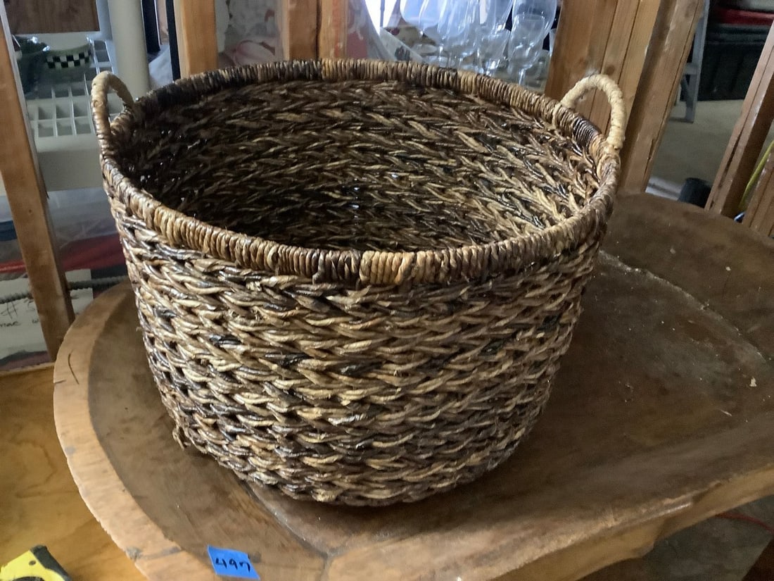 Large wicker basket - 18 inches across x 12 inches high (1 of 1)