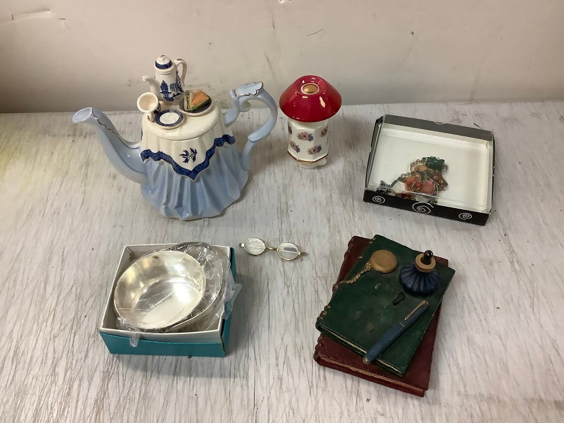 Costume Jewelry, Cardew Blue Teapot, Executive Suite Book Statue and more: Costume Jewelry, Cardew Blue Teapot, Executive Suite Book Statue and more