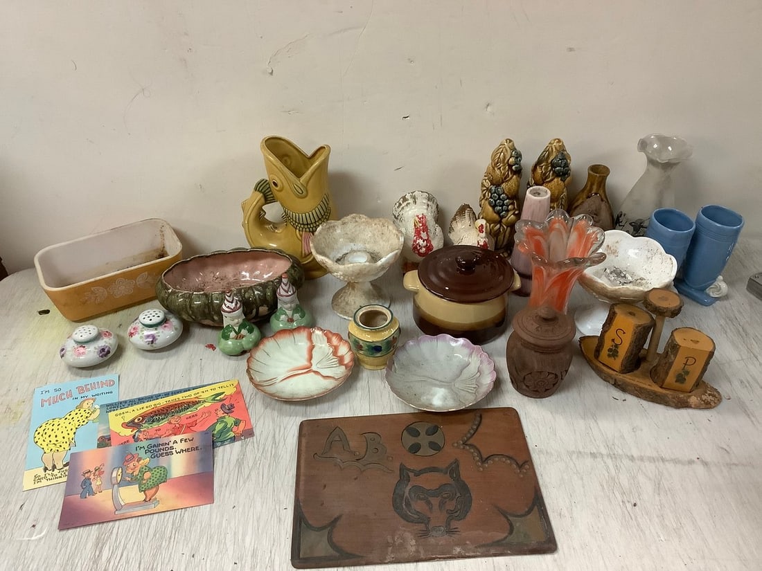 Lot of decorative ceramics, postcards, vases, and more: Lot of decorative ceramics, postcards, vases, and more