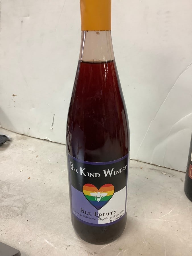 bee fruity be kind winery wine: bee fruity be kind winery wine
