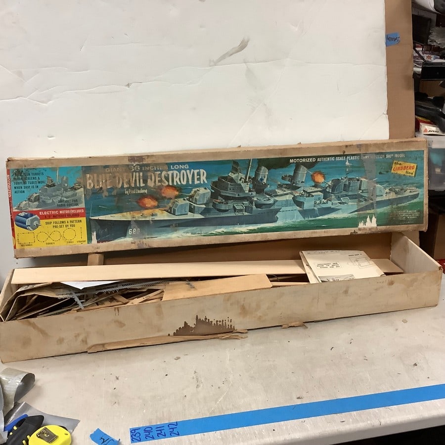 Vintage Blue Devil Destroyer model kit (1 of 1)
