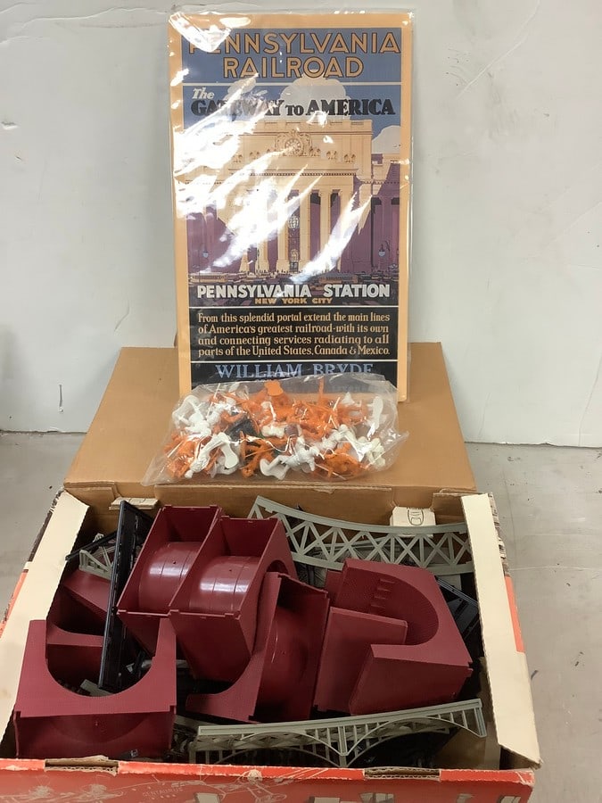 Lot of model kits(Pennsylvania railroad and more) (1 of 1)