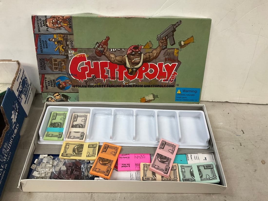 GHETTOPOLY complete set: GHETTOPOLY complete set