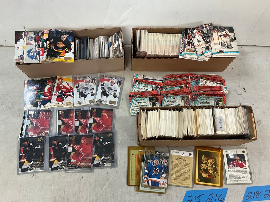 Large Lot of 1990s Baseball Cards (1 of 1)