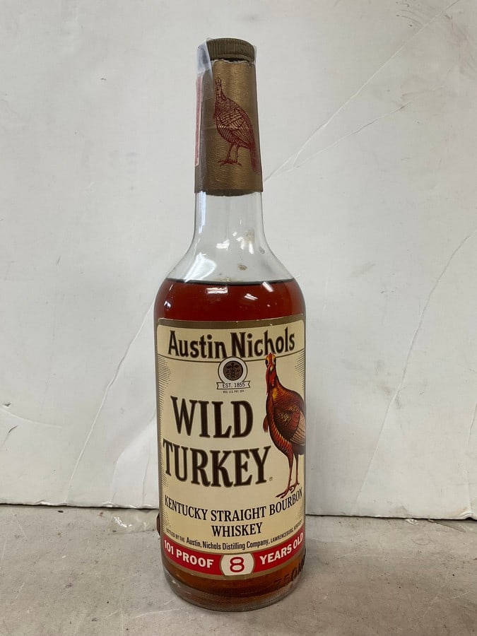 Austin Nichols Wild Turkey Kentucky Straight Bourbon Whiskey (1 of 1)