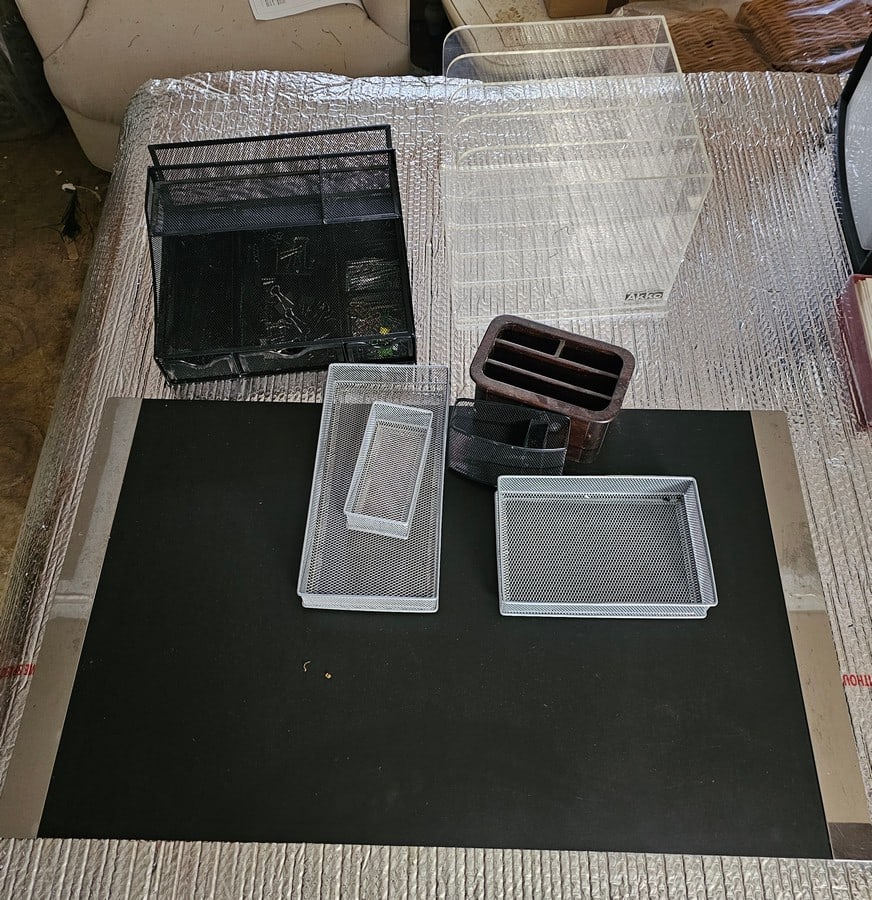 Black and Silver Executive Desk Mat and Desk Organizers: Black and Silver Executive Desk Mat and Desk Organizers