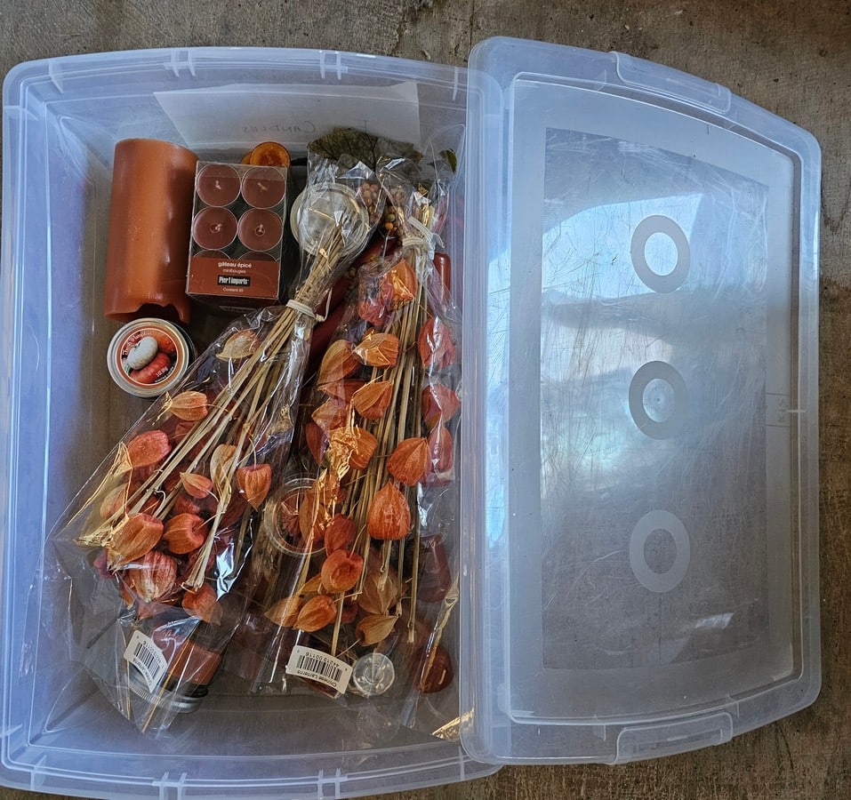 Small Lidded Tote of Fall Decor and Candles (1 of 1)
