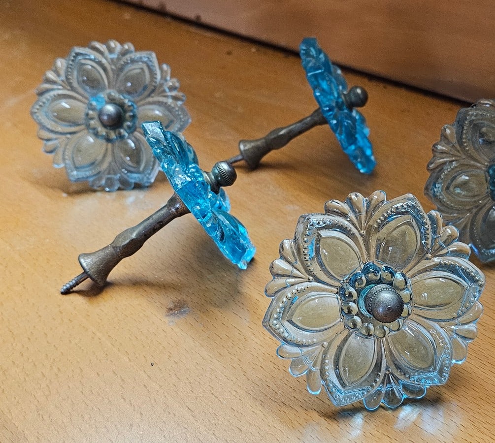 4 Blue Venetian Glass Curtain Tie Backs (1 of 1)
