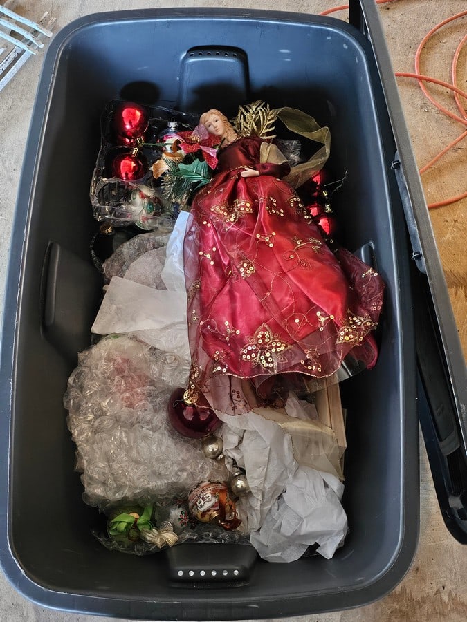 Large Lidded Tote of Christmas Decor: Large Lidded Tote of Christmas Decor