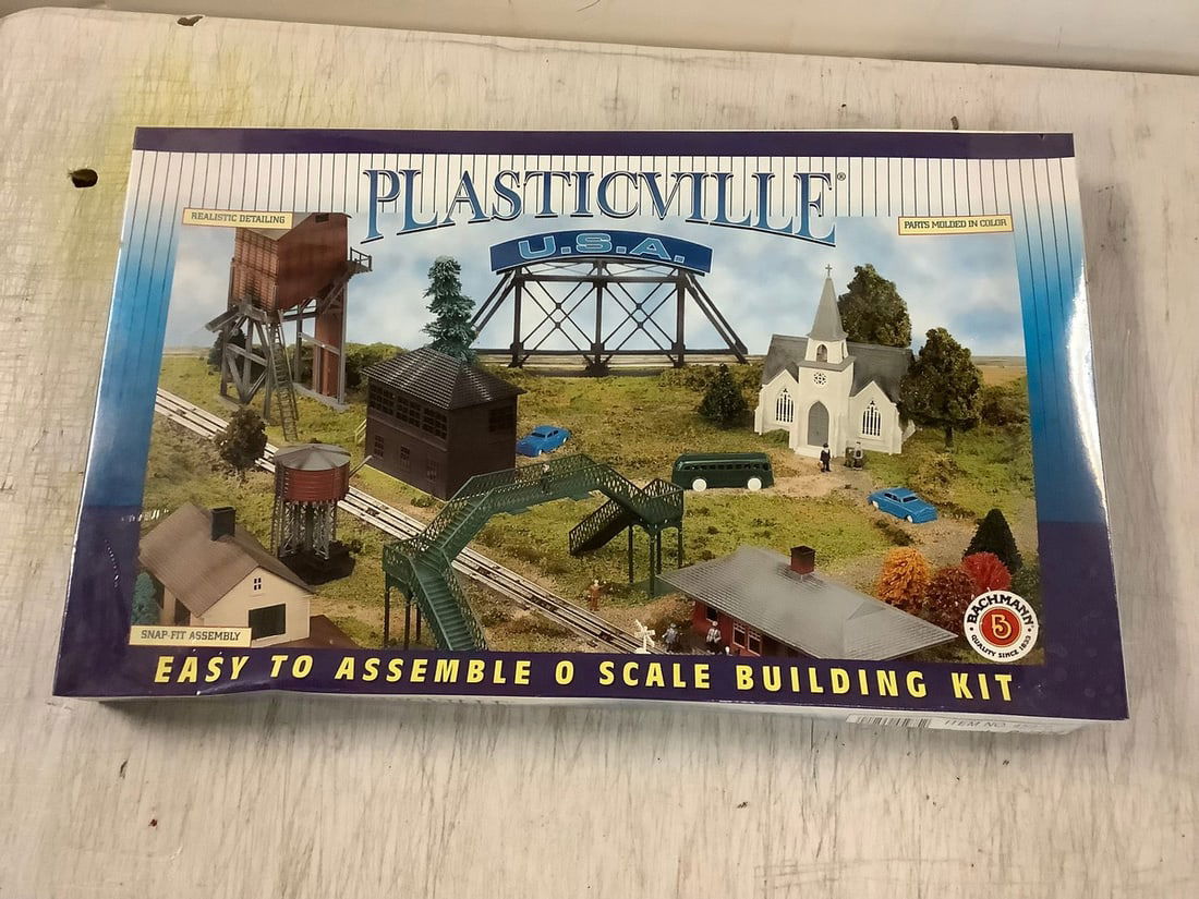 Plasticville Scale Building Kit (1 of 1)
