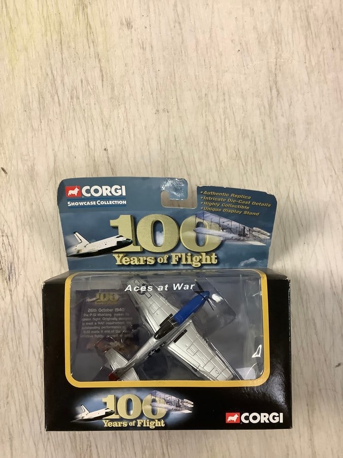 corgi 100 years of fight p51 mustang: corgi 100 years of fight p51 mustang
