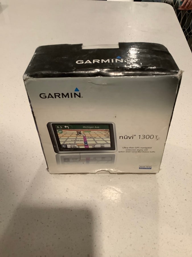 GARMIN nuvi 1300 T ultra thin GPS navigator (1 of 1)