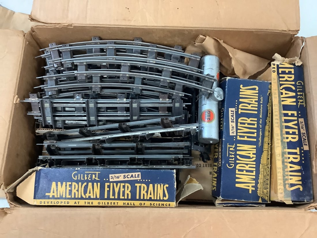 Gilbert Amerian Flyer Trains and more Train Cars and Train Tracks (1 of 1)