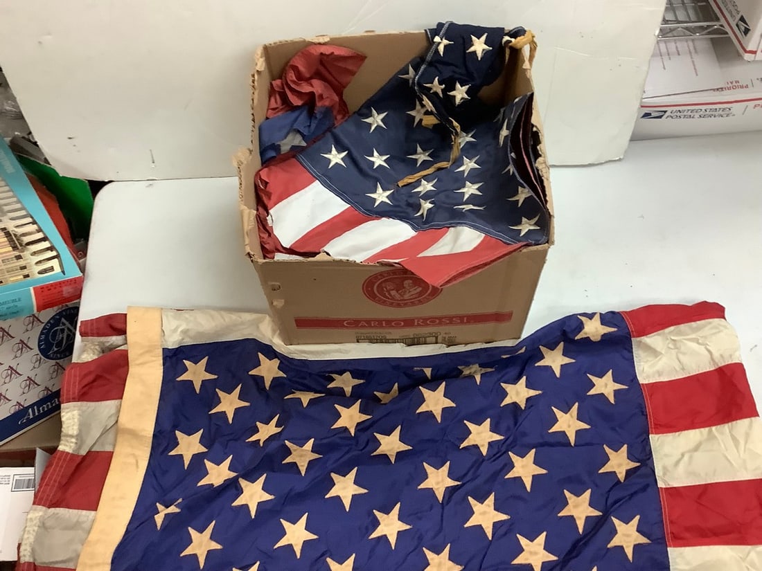 Lot of American Flags biggest 73x41": Lot of American Flags biggest 73x41"