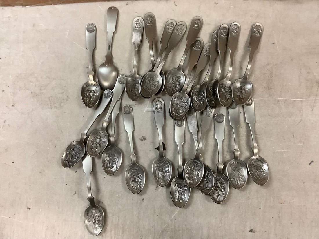 Pewter Souviener Spoons Presidents and States: Pewter Souviener Spoons Presidents and States