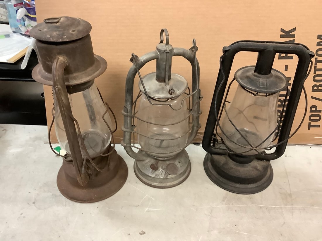 3 Vintage Lanterns 16" tallest: 3 Vintage Lanterns 16" tallest