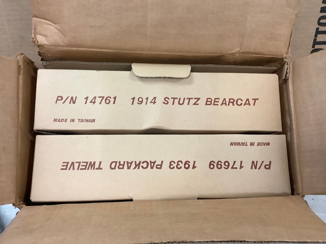 2 wooden car models (unbuilt) (1 of 1)